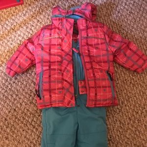 Snowsuit/ Skisuit